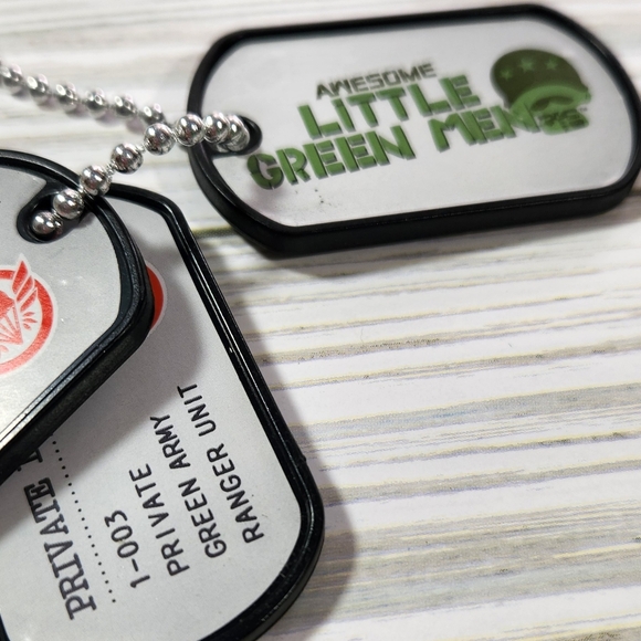 Awesome Little Green Men Necklace with 4 Tags Major Private Lt - Picture 7 of 7